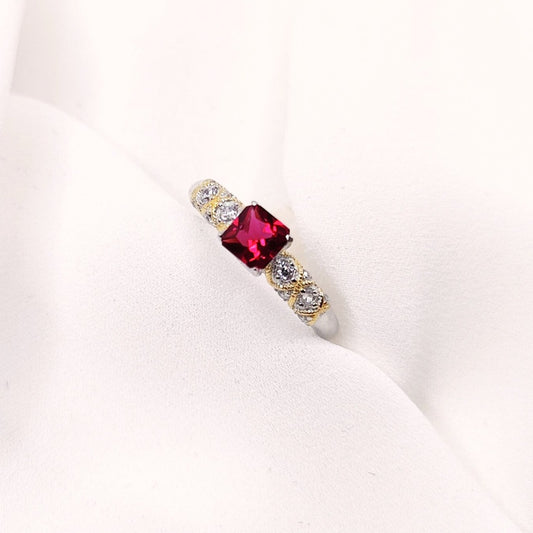 RUBIA Red Stone Ring
