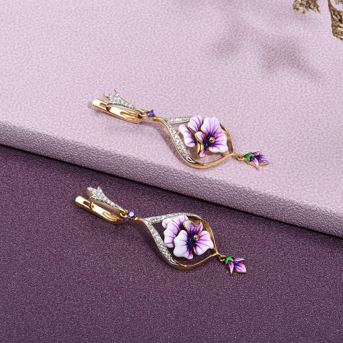 VIOLET Dangling Amethyst Earrings