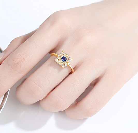 SAMINA Delicate Ring